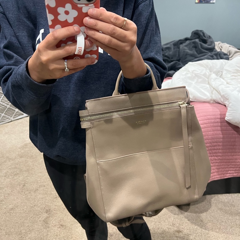 Mina Baie Harper Mini